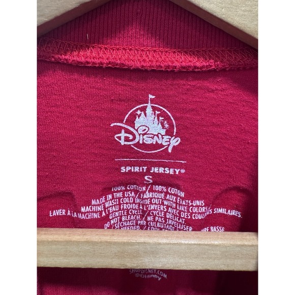 Disney Spirit Jersey Shirt Mens Small Red Merry Christmas Mickey Ornament - Picture 5 of 5